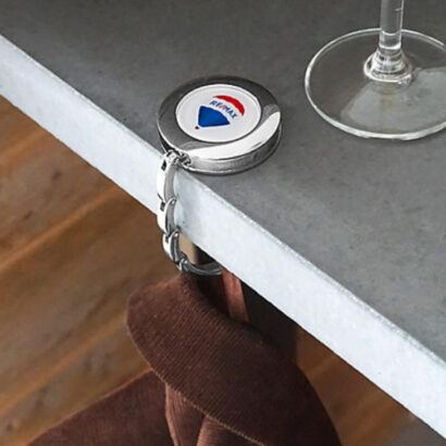 Bag hanger